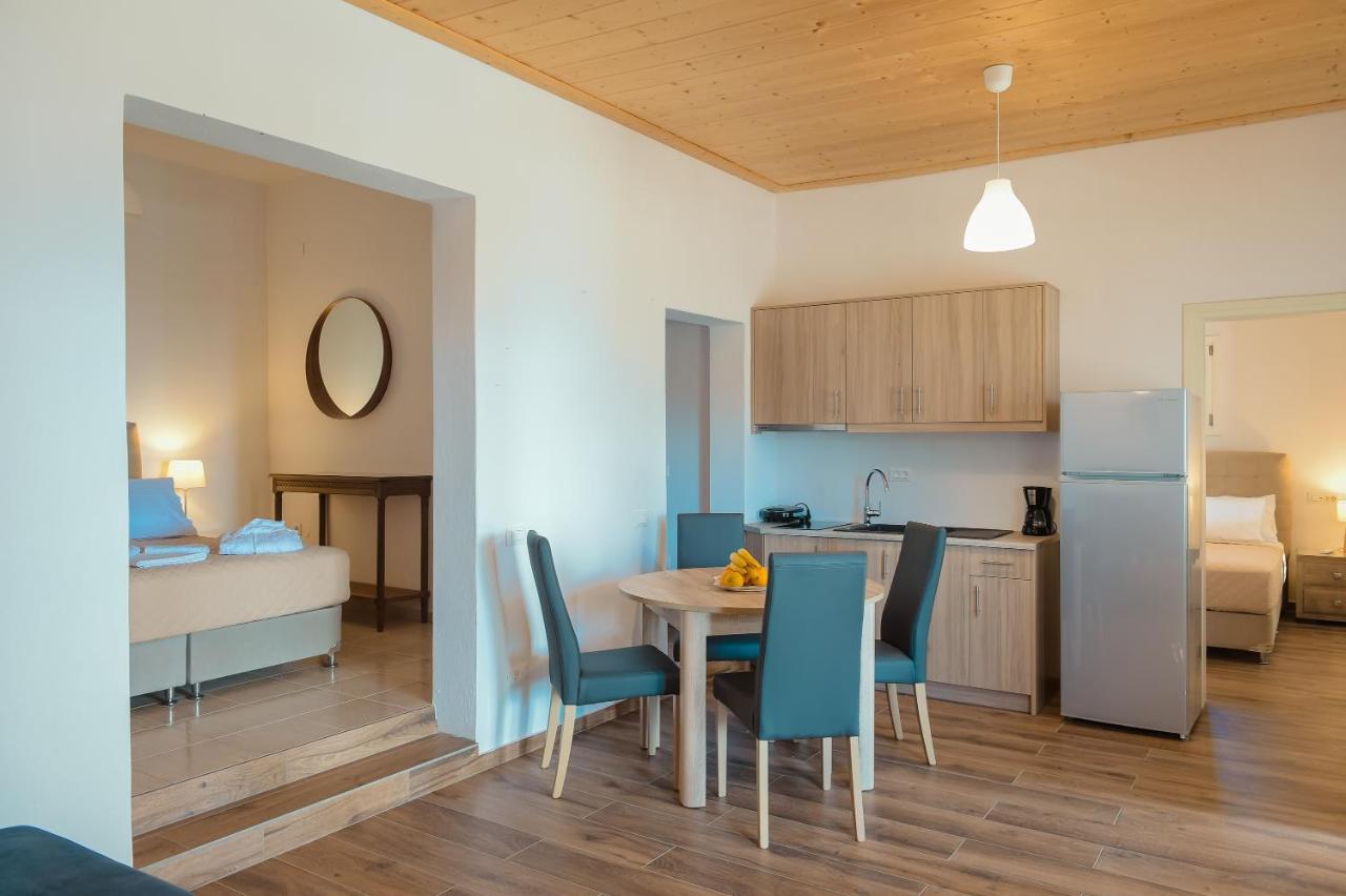 Lazarou Beach Apartments Platis Gialos  エクステリア 写真
